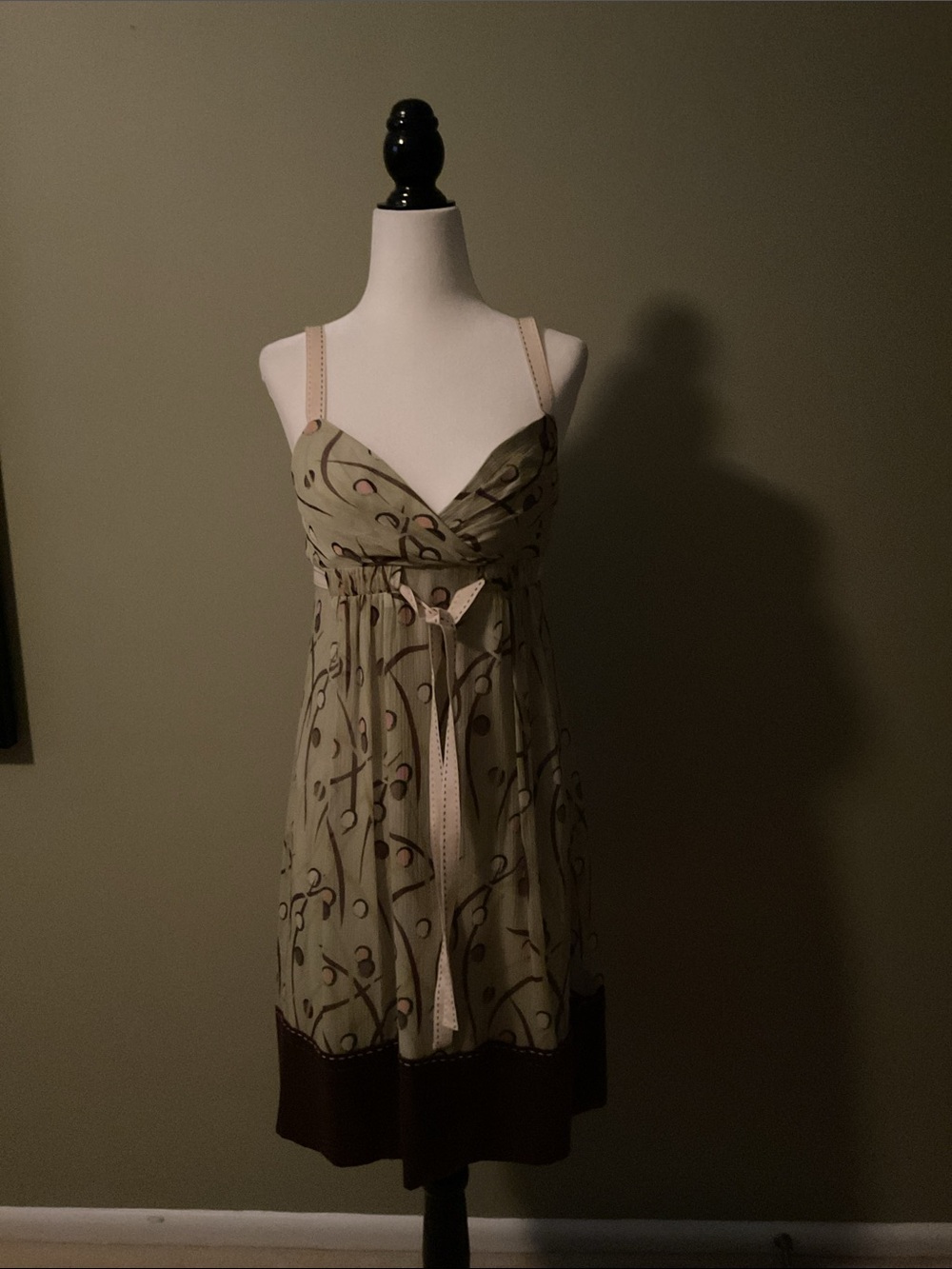 BCBG Max Azria Sage Green Abstract Print Empire Waist Dress Size XS - Picture 2 of 9